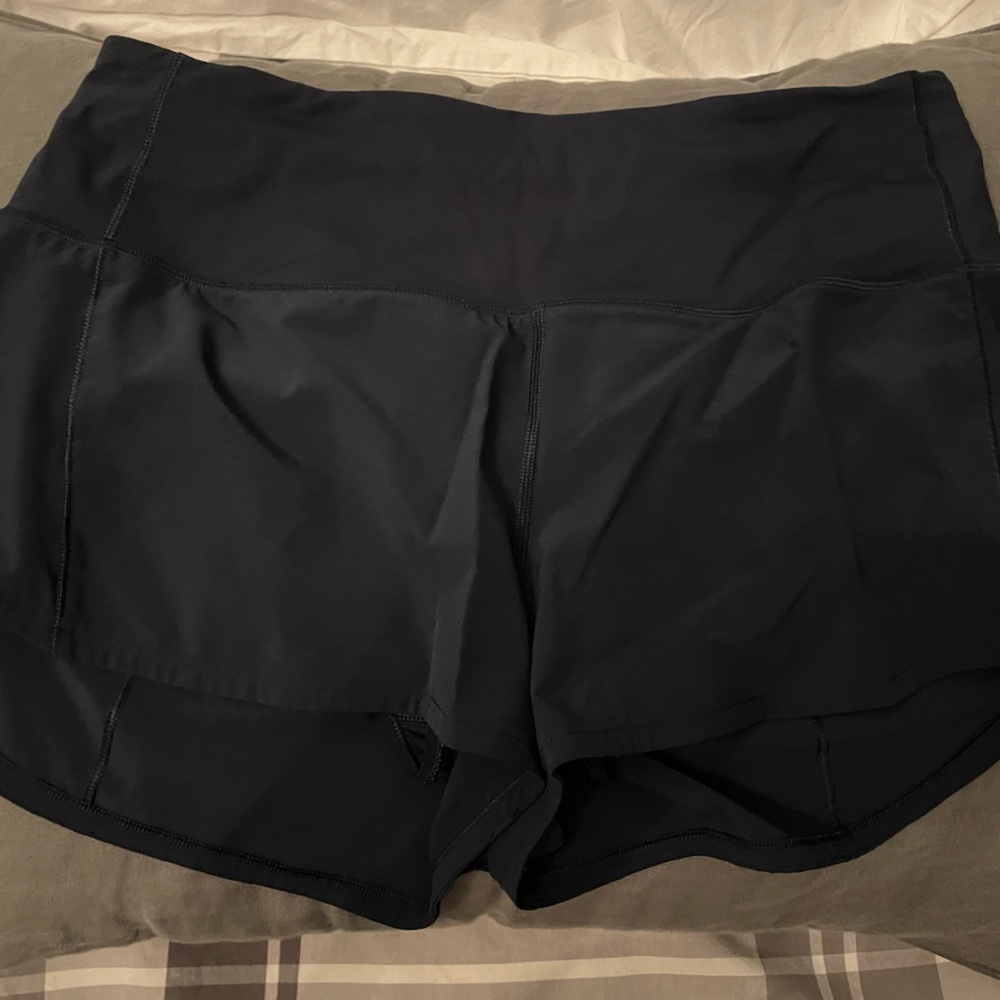 Lululemon High-rise 2.5” Speed Up Short in Navy